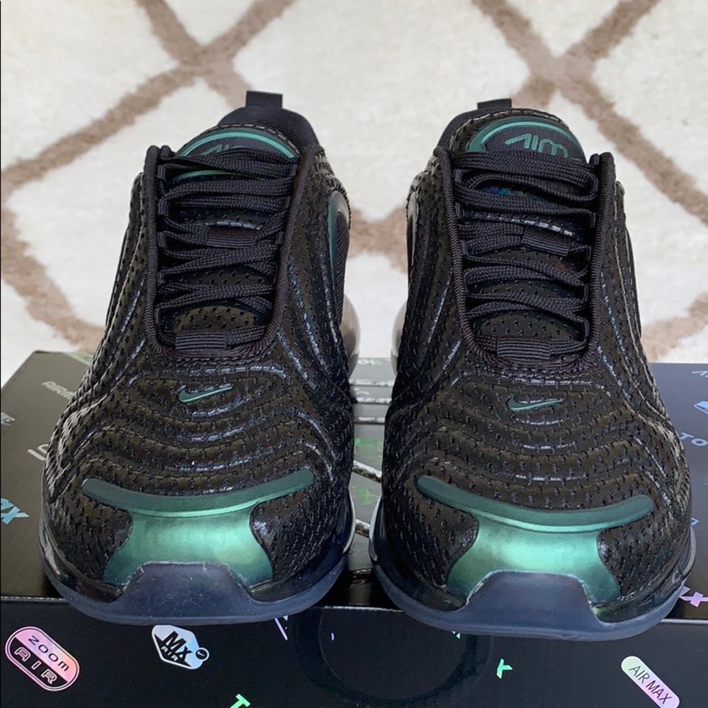 NIKE AIR MAX 720 Black/Black-Metallic Silver Men’s - Picture 8 of 16
